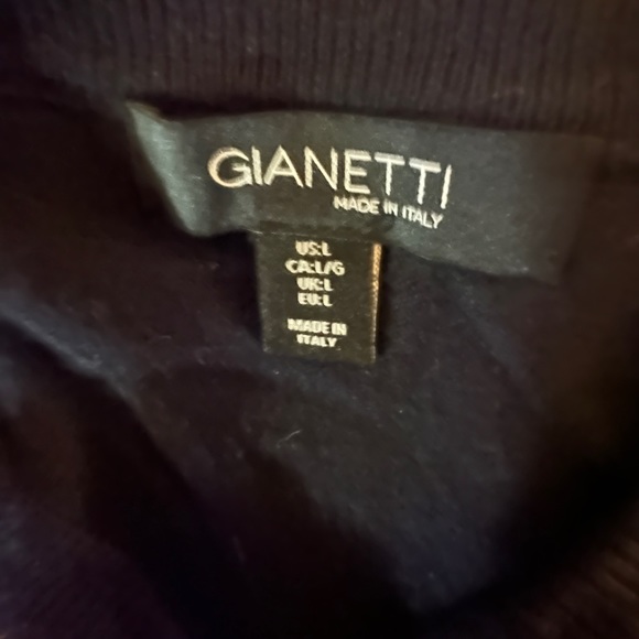 Gianetti Italian Wool blend gray and black v neck sweater - Picture 2 of 3